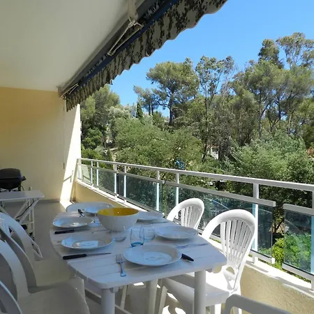 Bormes-les-mimosas, 4 Pieces, 6 Personnes - Fr-1-251-678 Апартаменты